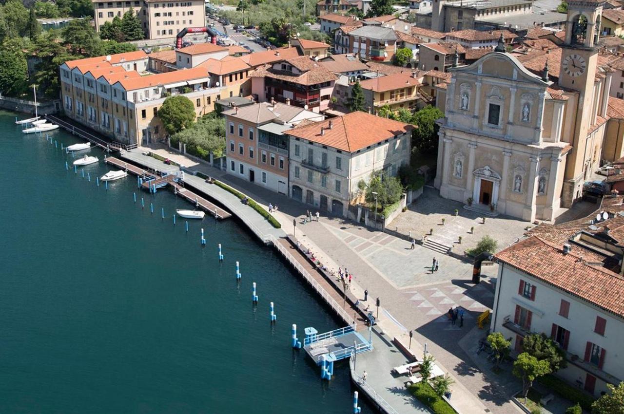 In Riva Al Lago Di Iseo Dependance Primo Piano Marone Exteriör bild